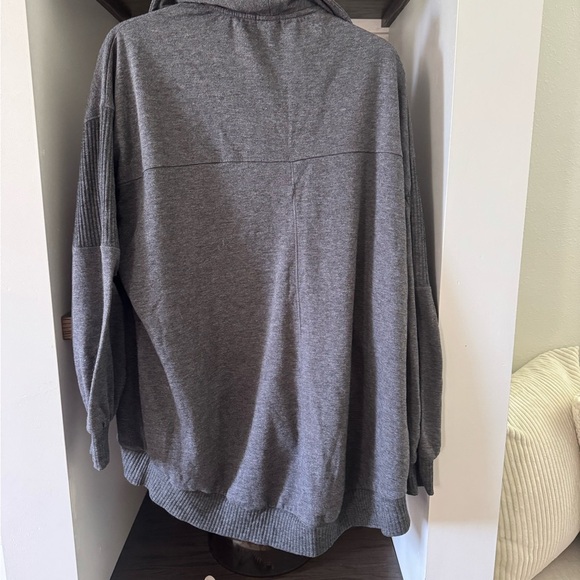 BKE Charcoal Knit Cardigan - Picture 3 of 3